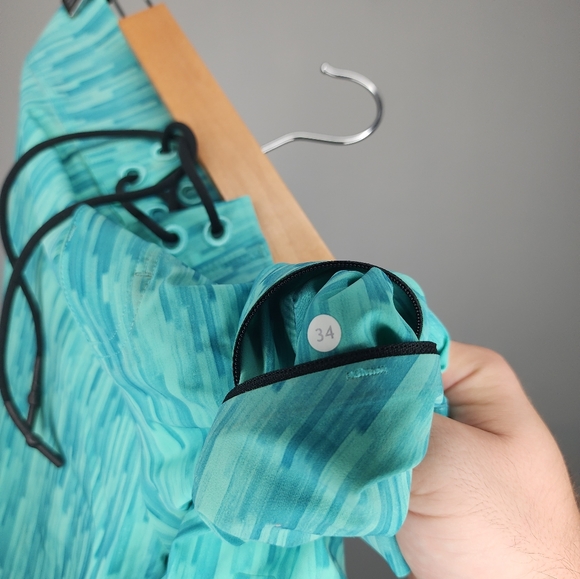 Lululemon boardshorts - Picture 2 of 4